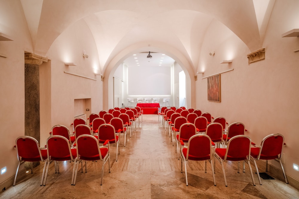 Hotel Nazionale — Hotel building in Rome, Lazio