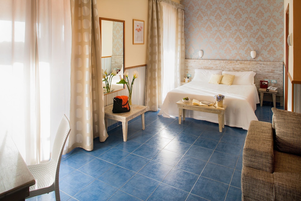 Ostia Antica Park Hotel — Hotel rooms in Rome, Lazio