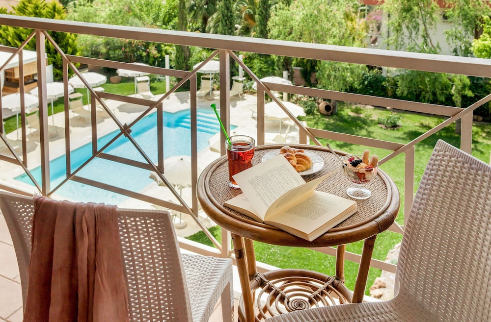 Ostia Antica Park Hotel — Swimming pool in Rome, Lazio