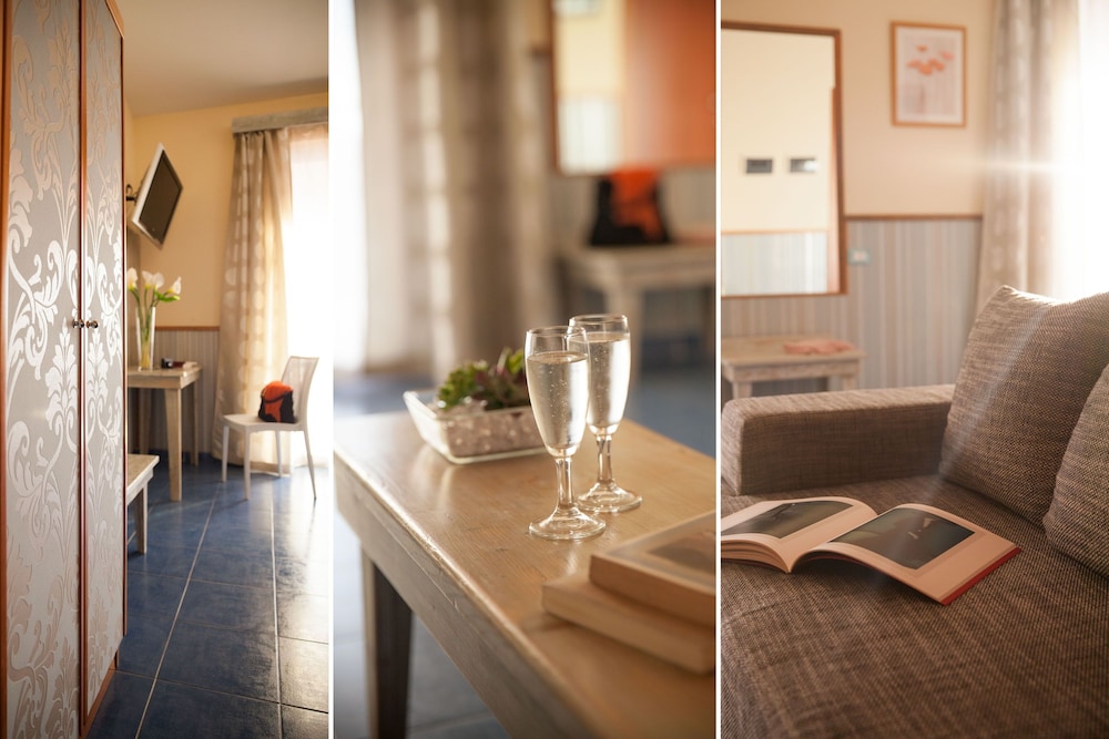 Ostia Antica Park Hotel — Hotel rooms in Rome, Lazio