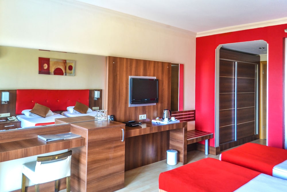 Sidekum Hotel - All Inclusive — Hotel rooms in Side