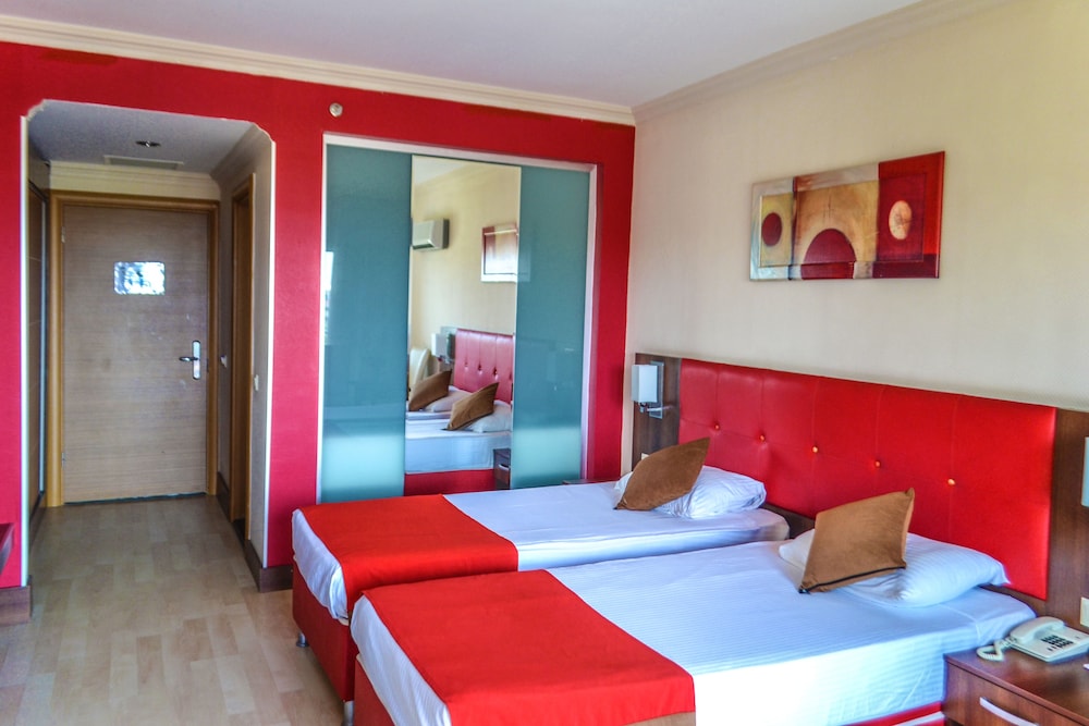 Sidekum Hotel - All Inclusive — Hotel rooms in Side