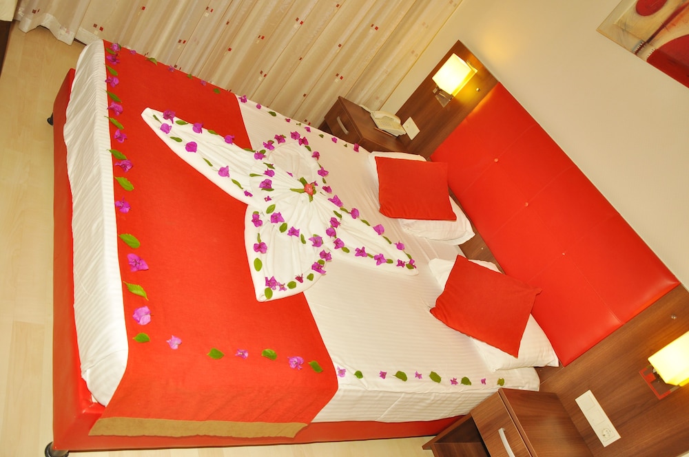 Sidekum Hotel - All Inclusive — Hotel rooms in Side