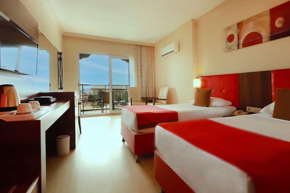 Sidekum Hotel - All Inclusive — Hotel rooms in Side