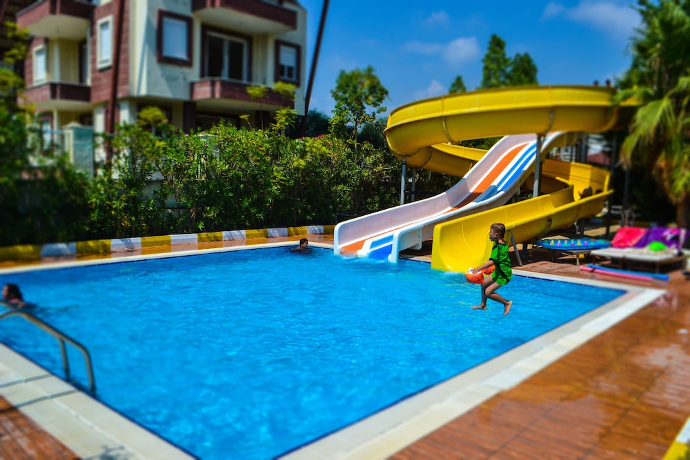 Sidekum Hotel - All Inclusive — Swimming pool in Side