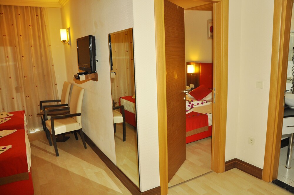 Sidekum Hotel - All Inclusive — Hotel rooms in Side