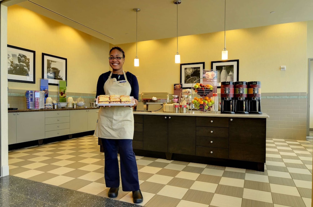 Hampton Inn & Suites Miami/Brickell-Downtown — Restaurant & bars in Miami, Florida