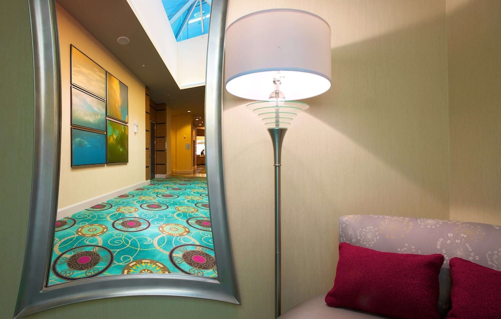 Hampton Inn & Suites Miami/Brickell-Downtown — Hotel rooms in Miami, Florida