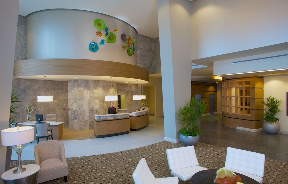 Hampton Inn & Suites Miami/Brickell-Downtown — Hotel building in Miami, Florida