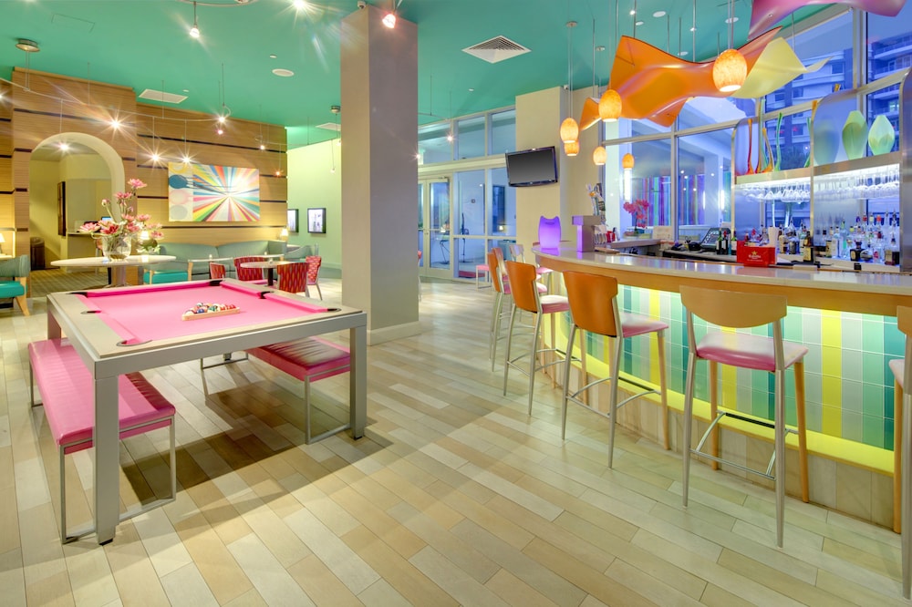 Hampton Inn & Suites Miami/Brickell-Downtown — Restaurant & bars in Miami, Florida