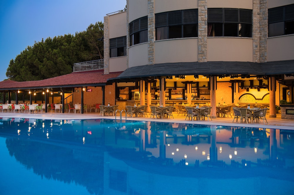 Club Melas PrivÃ© - All inclusive — Swimming pool in Side
