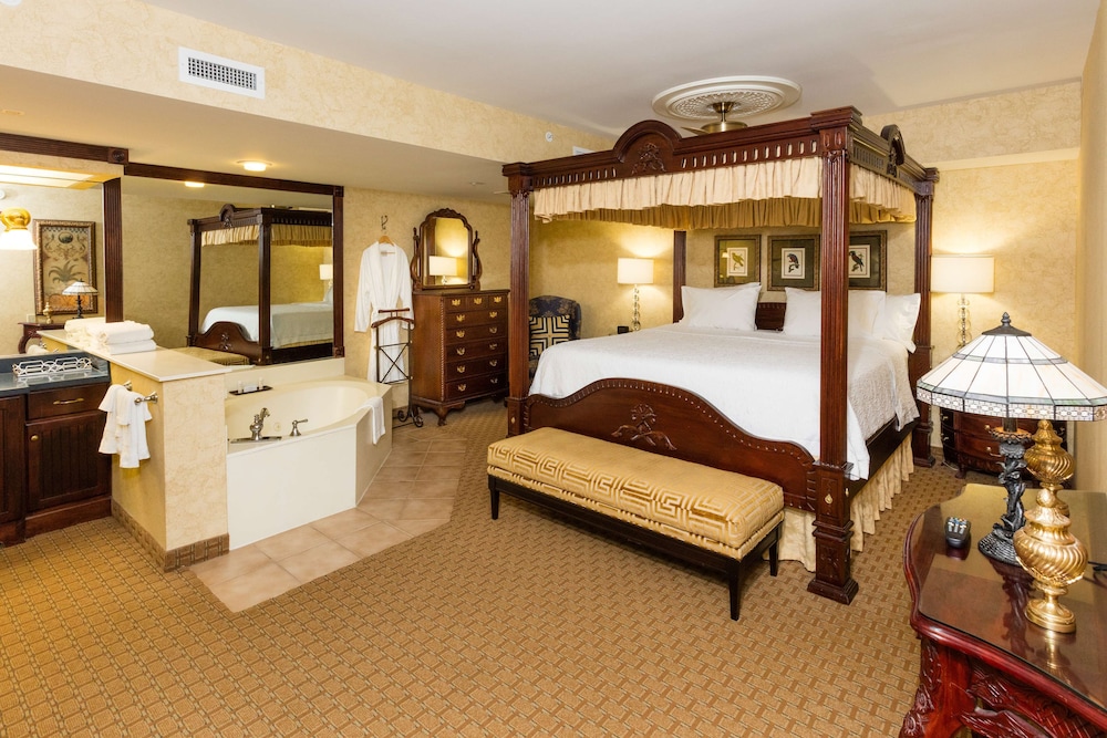 Hampton Inn and Suites Amelia Island Historic Harbor Front — Hotel rooms in Amelia Island, Florida
