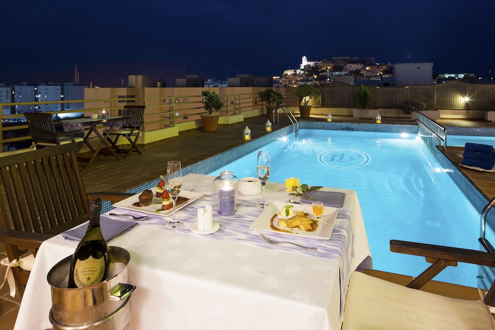 Hotel Royal Plaza — Swimming pool in Ibiza Town, Balearic Islands