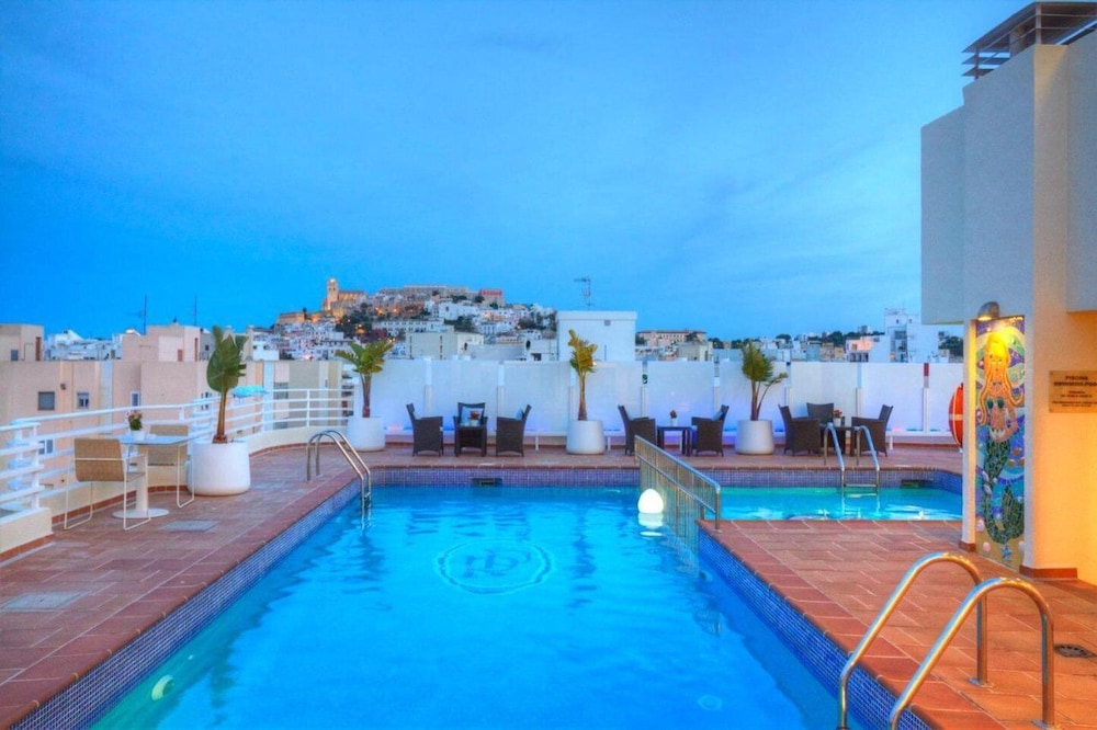 Hotel Royal Plaza — Swimming pool in Ibiza Town, Balearic Islands