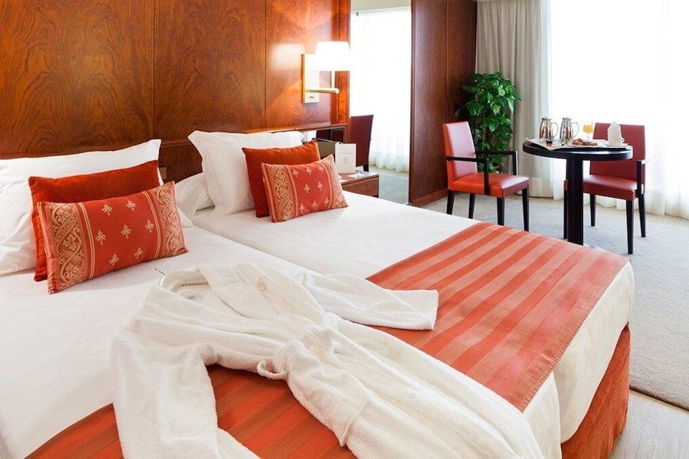 Hotel Royal Plaza — Hotel rooms in Ibiza Town, Balearic Islands