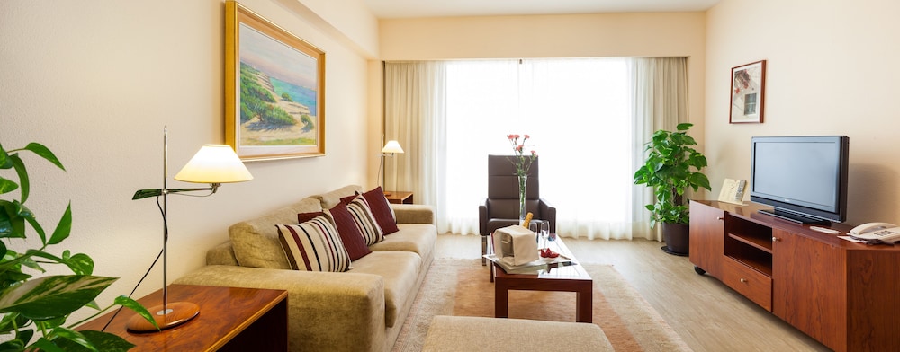 Hotel Royal Plaza — Hotel rooms in Ibiza Town, Balearic Islands