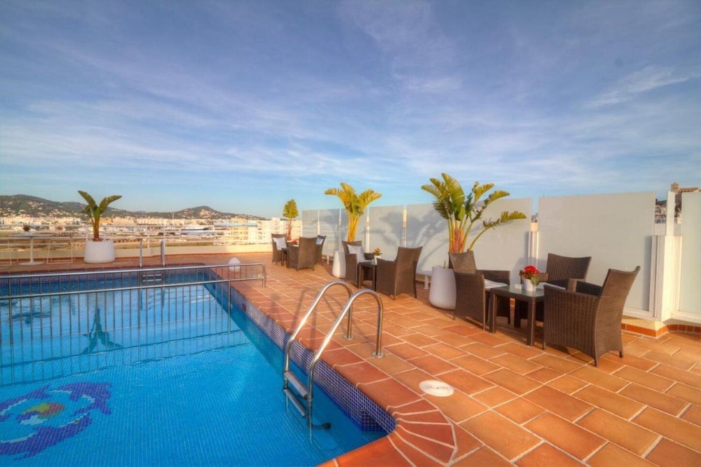 Hotel Royal Plaza — Swimming pool in Ibiza Town, Balearic Islands