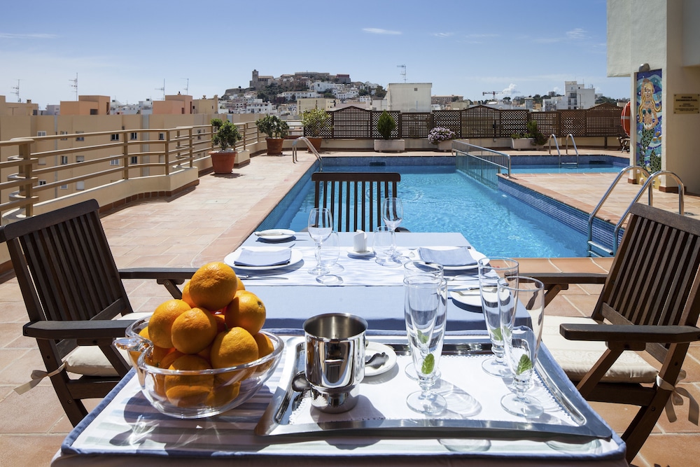 Hotel Royal Plaza — Swimming pool in Ibiza Town, Balearic Islands
