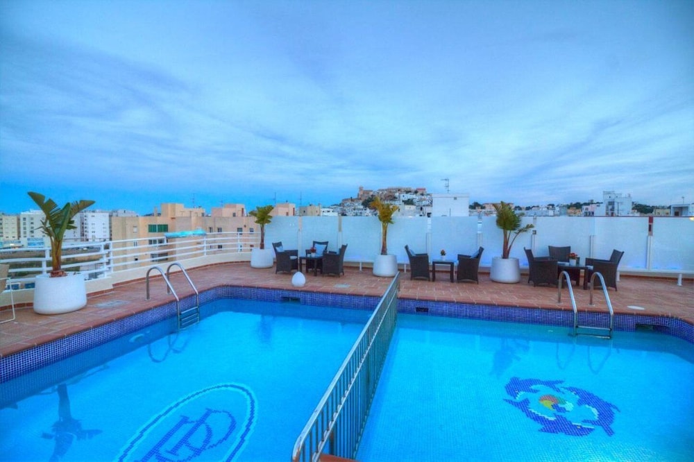 Hotel Royal Plaza — Swimming pool in Ibiza Town, Balearic Islands