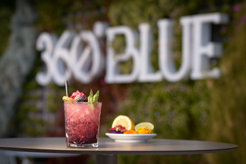 Obal Hotel Marbella — Restaurant & bars in Marbella, Andalusia