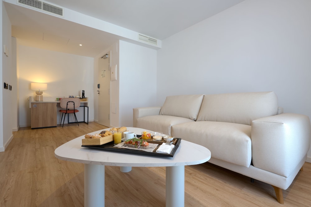 Obal Hotel Marbella — Hotel rooms in Marbella, Andalusia