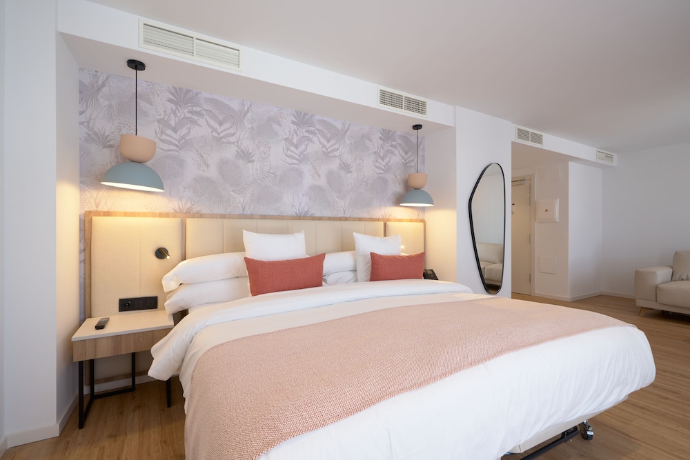 Obal Hotel Marbella — Hotel rooms in Marbella, Andalusia
