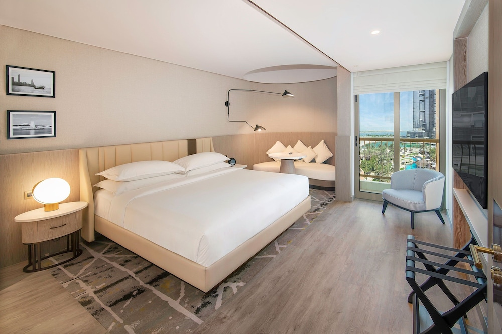 Sheraton Abu Dhabi Hotel & Resort — Hotel rooms in Abu Dhabi