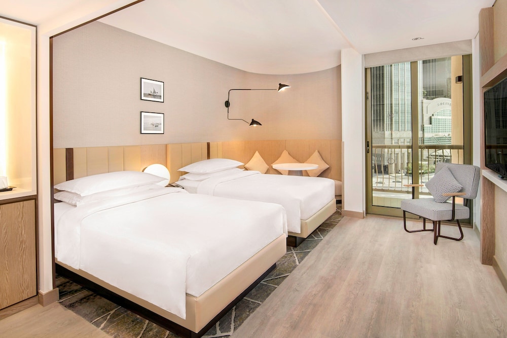 Sheraton Abu Dhabi Hotel & Resort — Hotel rooms in Abu Dhabi
