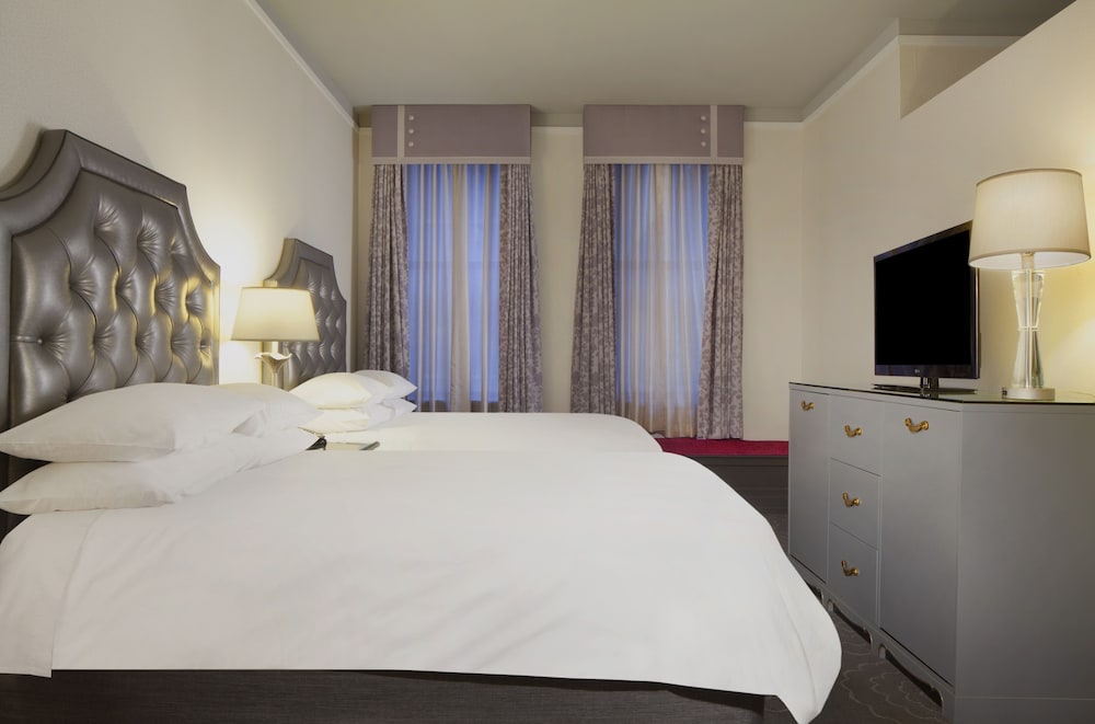 Silversmith Hotel Chicago Downtown — Hotel rooms in Chicago, Illinois