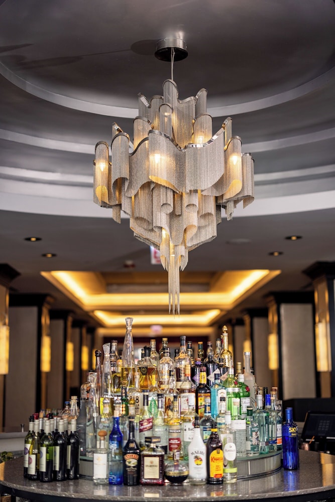 Silversmith Hotel Chicago Downtown — Restaurant & bars in Chicago, Illinois