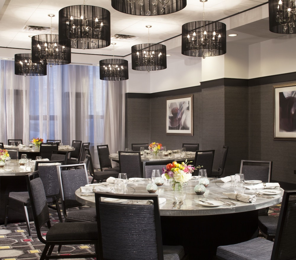 Silversmith Hotel Chicago Downtown — Restaurant & bars in Chicago, Illinois