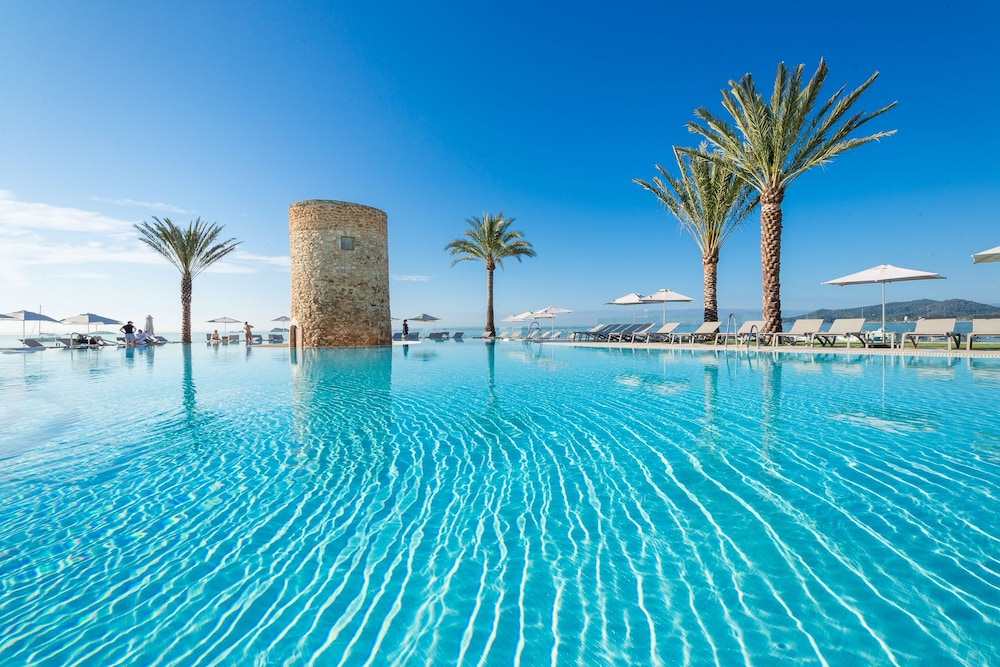 Hotel Torre Del Mar — Swimming pool in Playa d'en Bossa, Balearic Islands