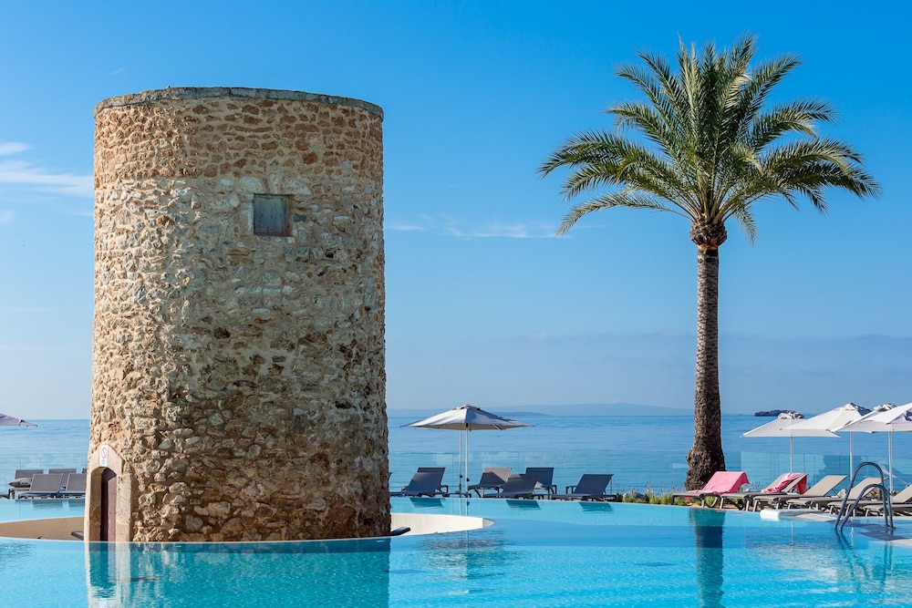 Hotel Torre Del Mar — Swimming pool in Playa d'en Bossa, Balearic Islands