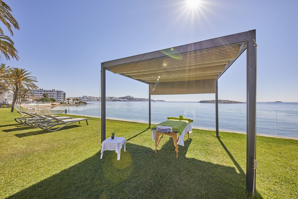 Hotel Torre Del Mar — Spa in Playa d'en Bossa, Balearic Islands