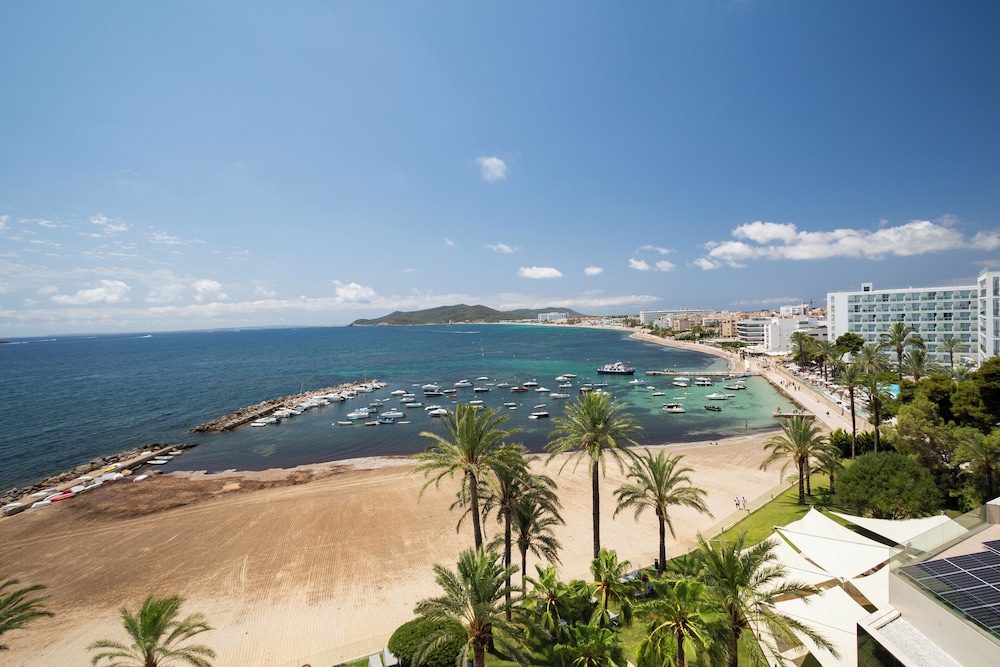 Hotel Torre Del Mar — Beach in Playa d'en Bossa, Balearic Islands