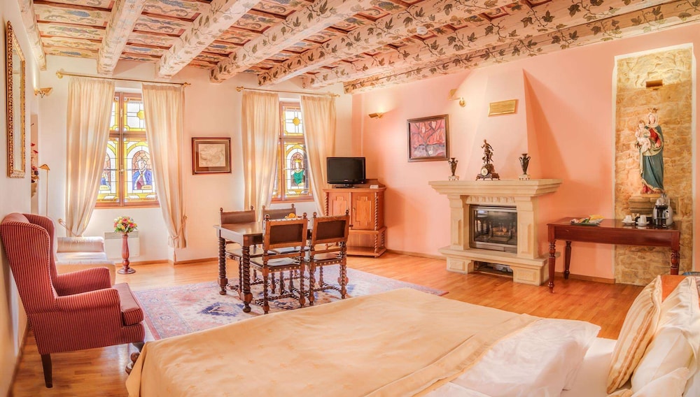 The King Charles — Hotel rooms in Prague, Prague