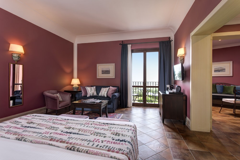 Baglio Oneto dei Principi di San Lorenzo - Luxury Wine Resort — Hotel rooms in Marsala, Sicily