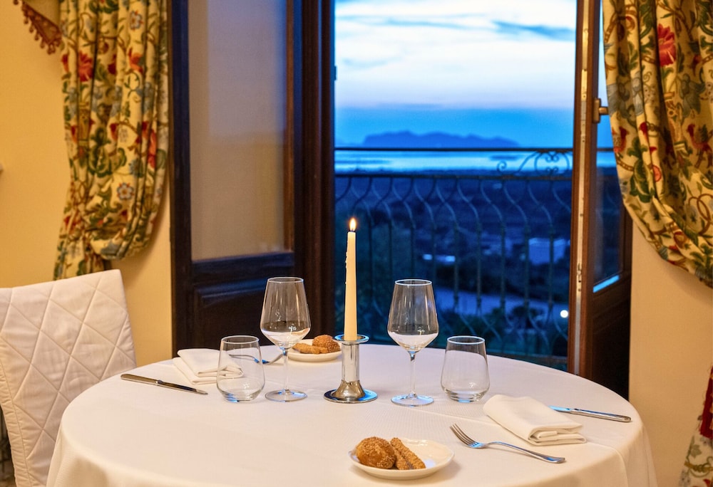 Baglio Oneto dei Principi di San Lorenzo - Luxury Wine Resort — Restaurant & bars in Marsala, Sicily