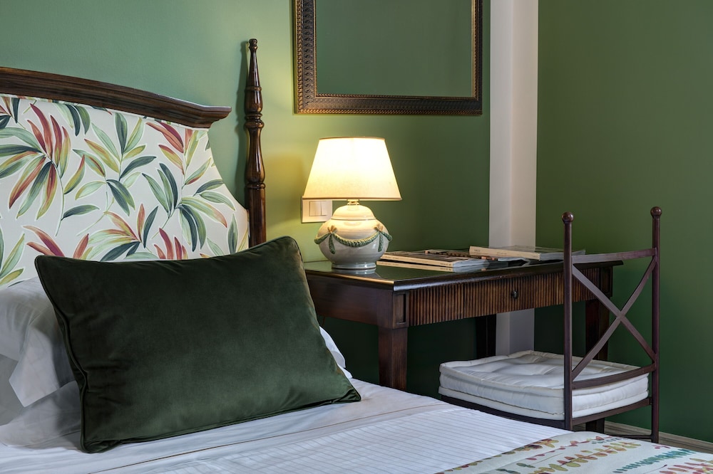 Baglio Oneto dei Principi di San Lorenzo - Luxury Wine Resort — Hotel rooms in Marsala, Sicily