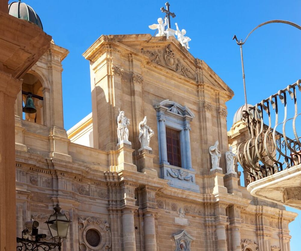 Baglio Oneto dei Principi di San Lorenzo - Luxury Wine Resort — Attractions in the area in Marsala, Sicily