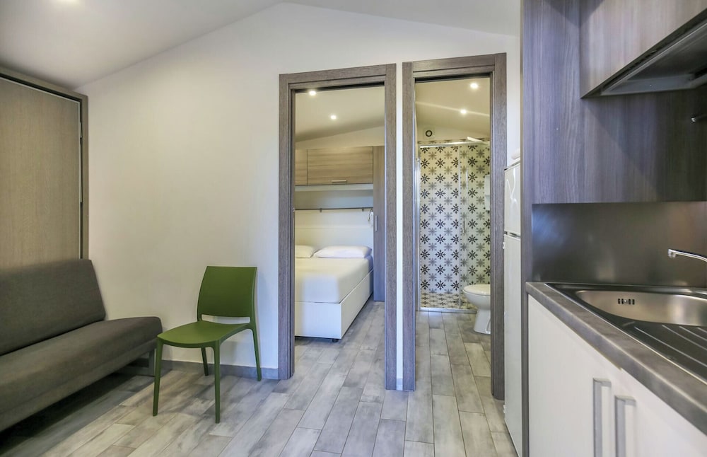 Villaggio Campeggio Santa Fortunata Campogaio — Hotel rooms in Sorrento, Campania