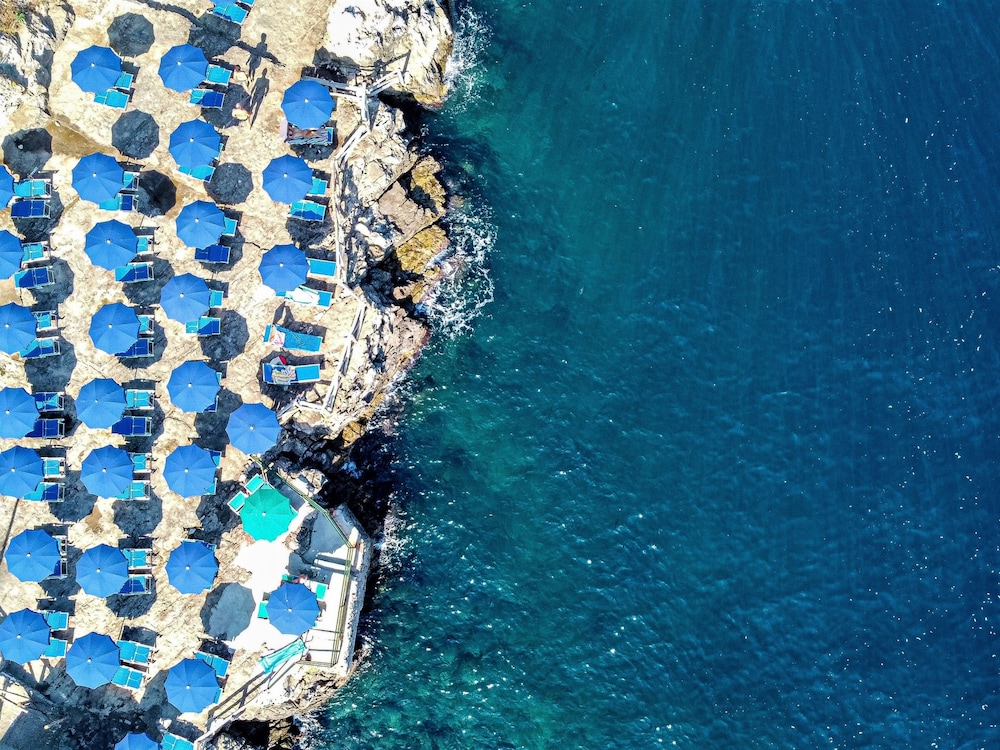 Villaggio Campeggio Santa Fortunata Campogaio — Beach in Sorrento, Campania