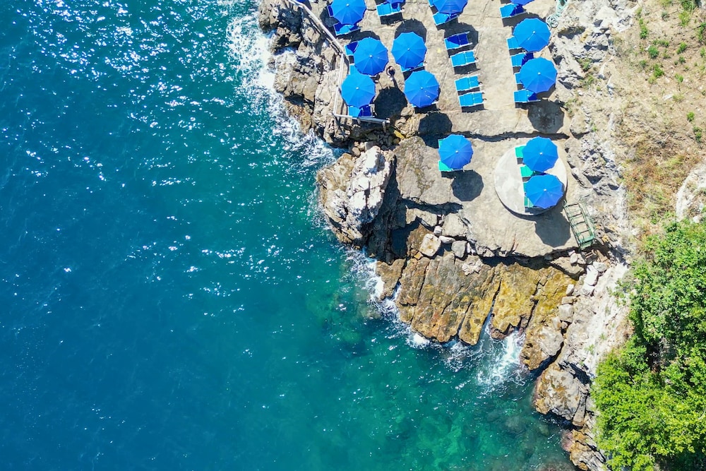 Villaggio Campeggio Santa Fortunata Campogaio — Beach in Sorrento, Campania