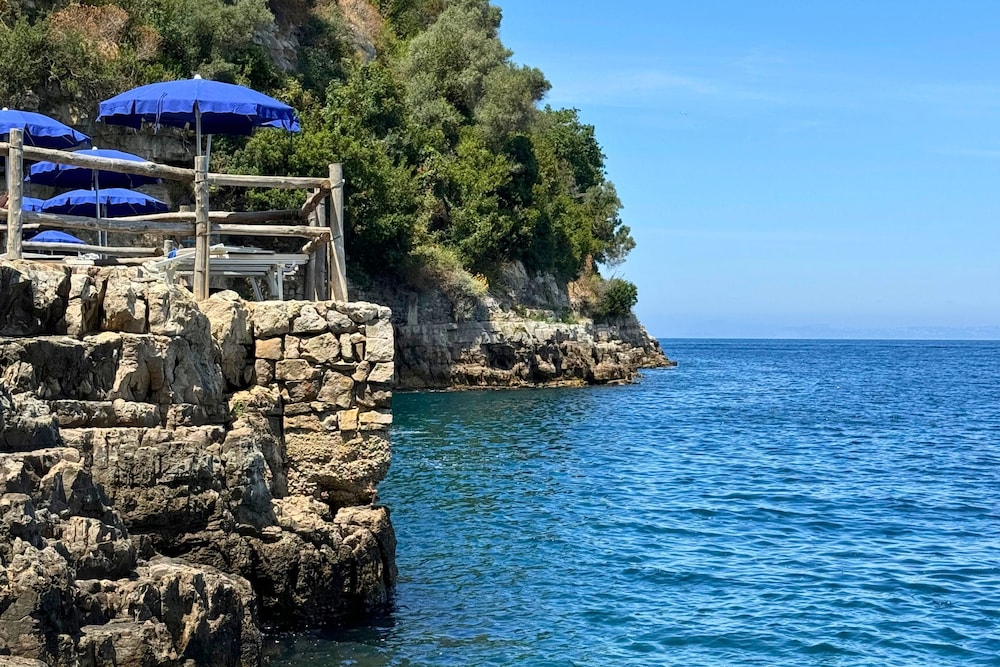 Villaggio Campeggio Santa Fortunata Campogaio — Beach in Sorrento, Campania