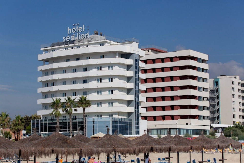 Sea Lion Hotel - zdjęcie 2