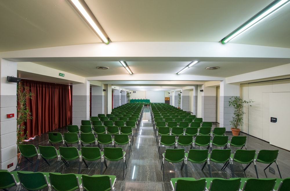 Splendid Hotel La Torre — Hotel building in Palermo, Sicily