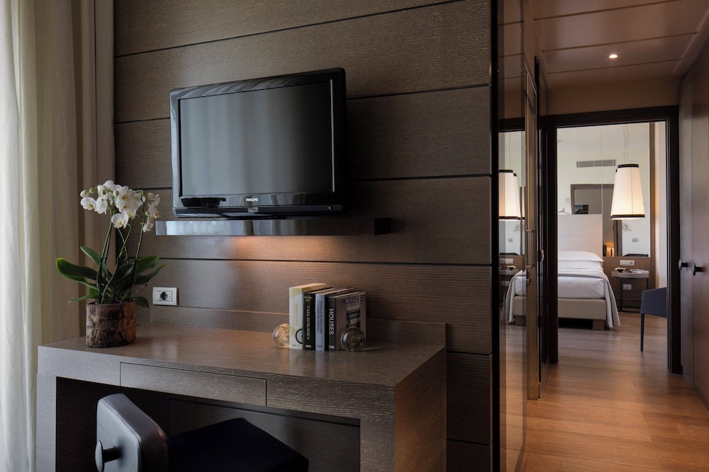 Starhotels E.c.ho. — Hotel rooms in Milan, Lombardy