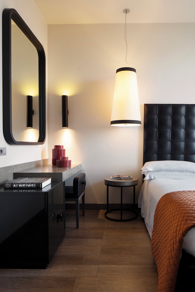 Starhotels E.c.ho. — Hotel rooms in Milan, Lombardy