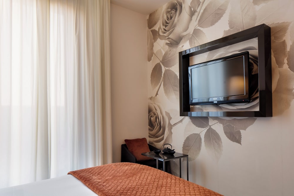 Starhotels E.c.ho. — Hotel rooms in Milan, Lombardy