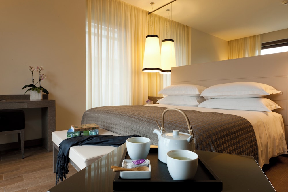 Starhotels E.c.ho. — Hotel rooms in Milan, Lombardy